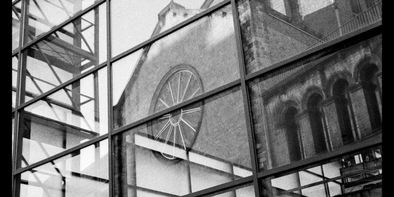 Biblioteca Facultat Comunicació i Relacions Internacionals Blanquerna - Universitat Ramon Llull, Barcelona