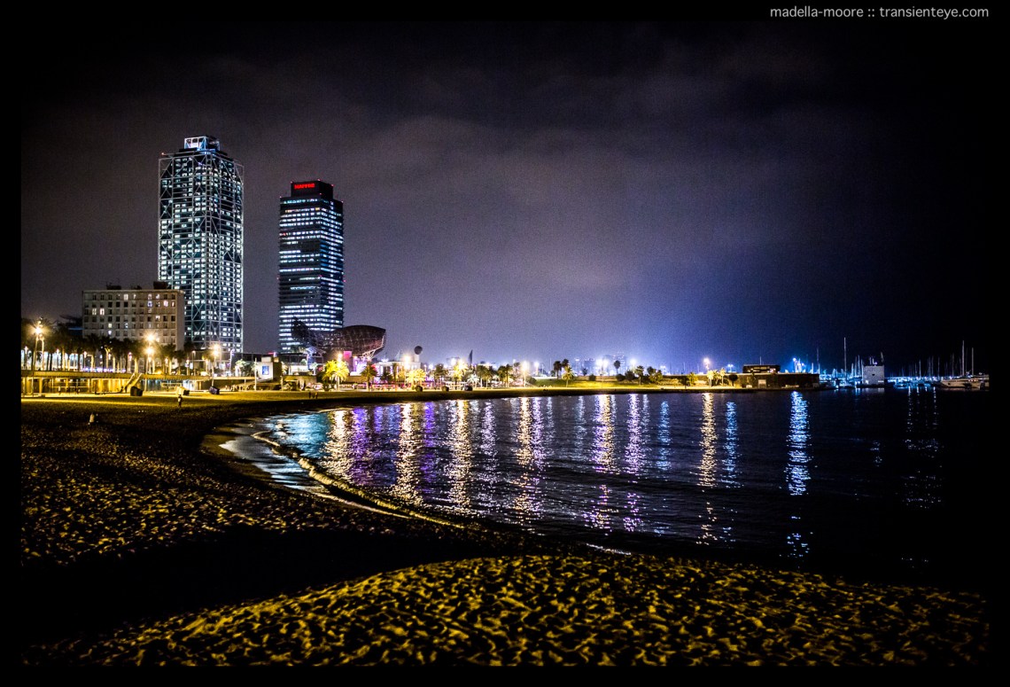 Night-time photograph of Port Olimpic, Barcelona. Taken with a Canon 5D Mark III and Sigma 35mm f1.4 Art lens.