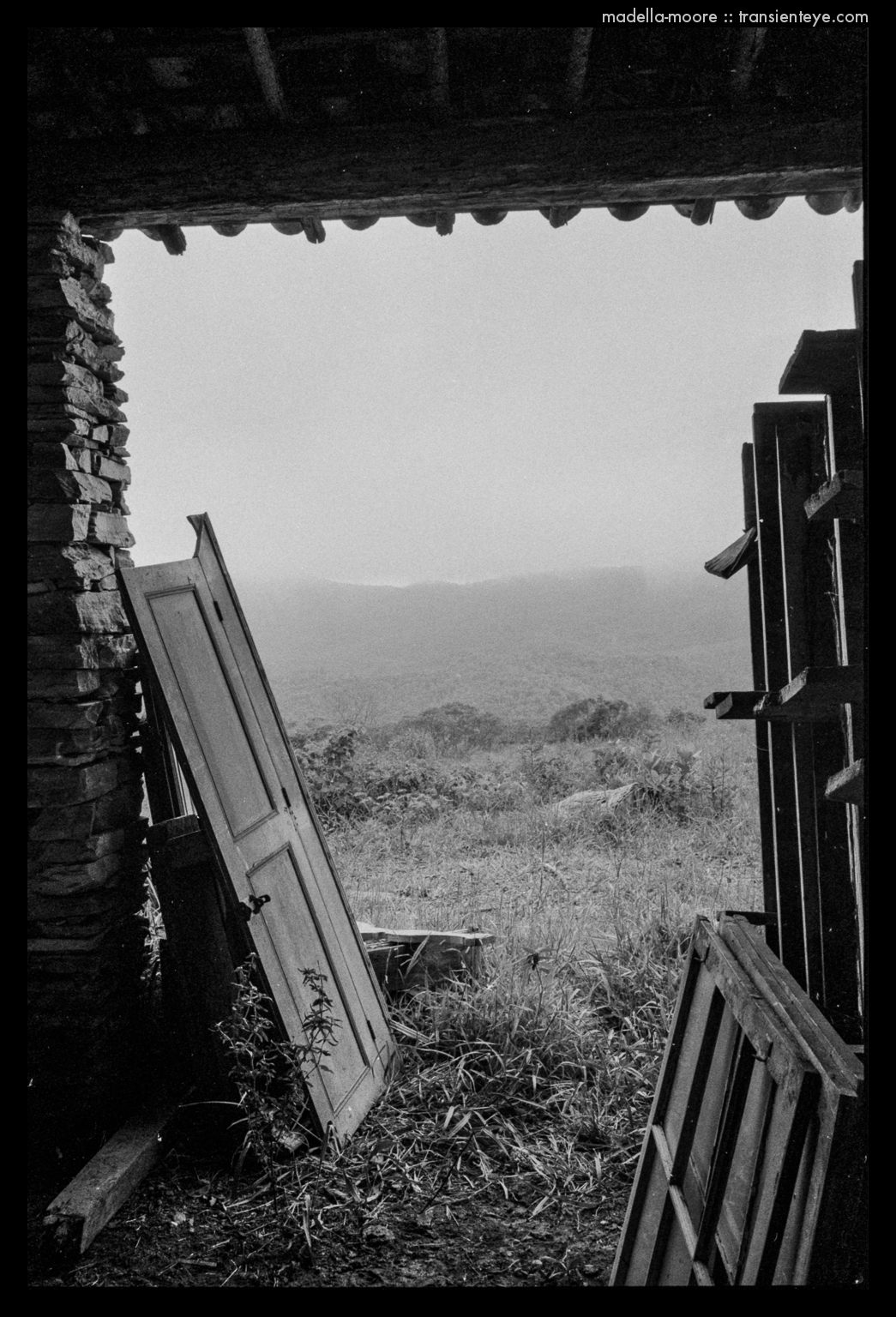 Hotel Relicario. Leica M7 with Ilford HP5+ and Zeiss ZM 2/35.
