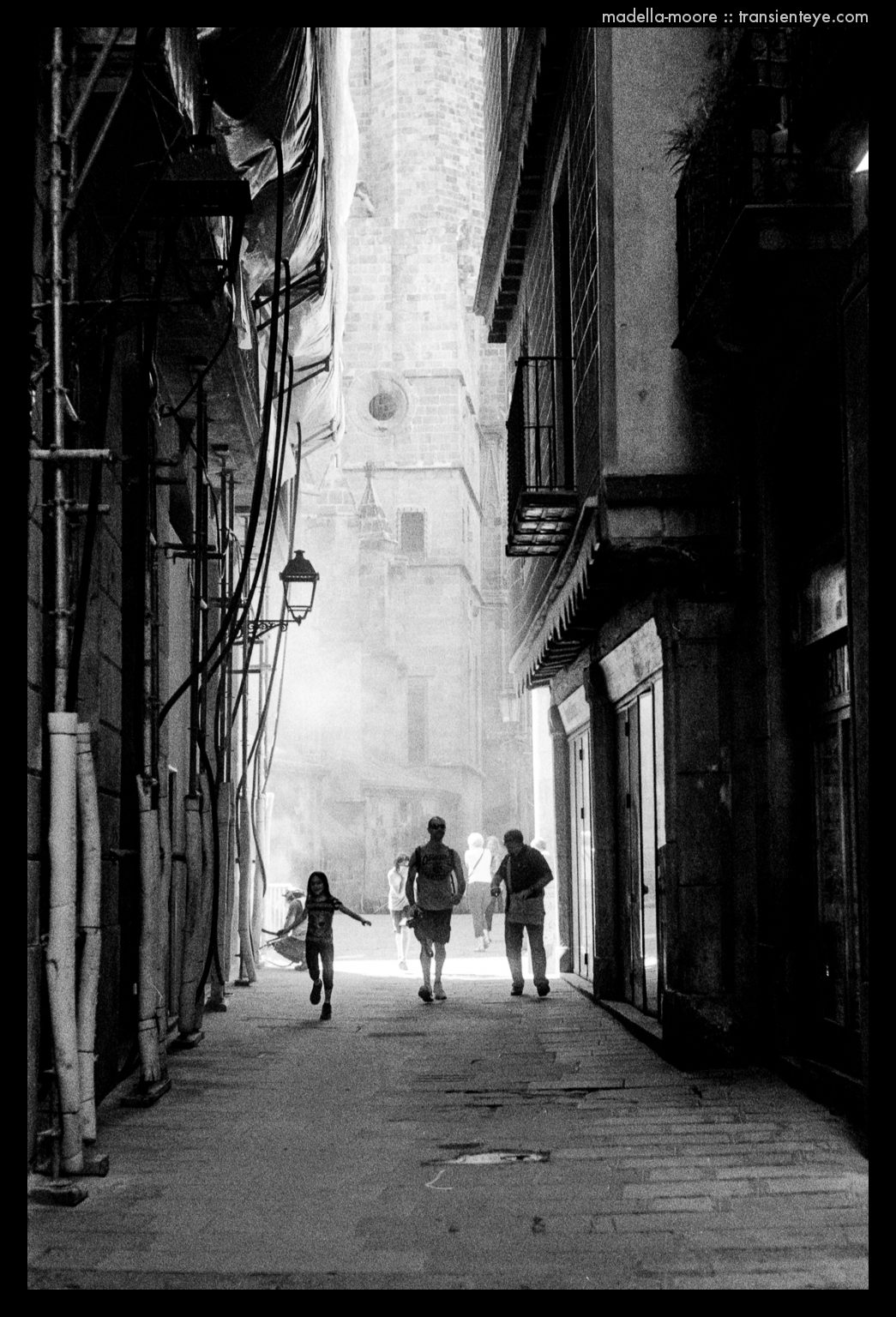 Sand blasting alongside the Catedrale, Barcelona - Leica M7