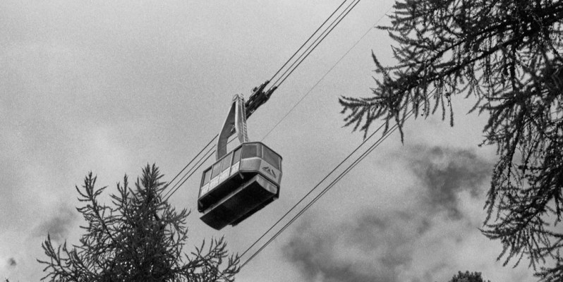 Cable car, Switzerland. Ilford Delta 100 with Leica M7 and Zeiss ZM 2/35.
