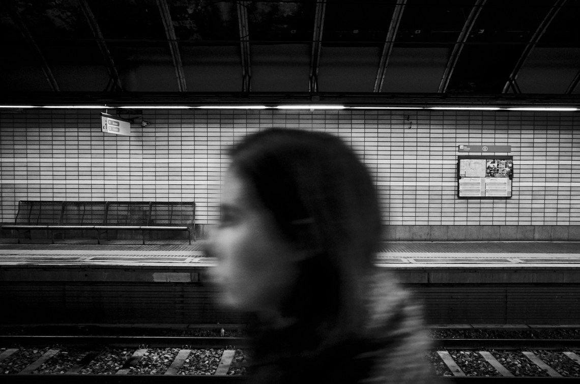 Life passing by at Vallvidrera estación de ferrocarril