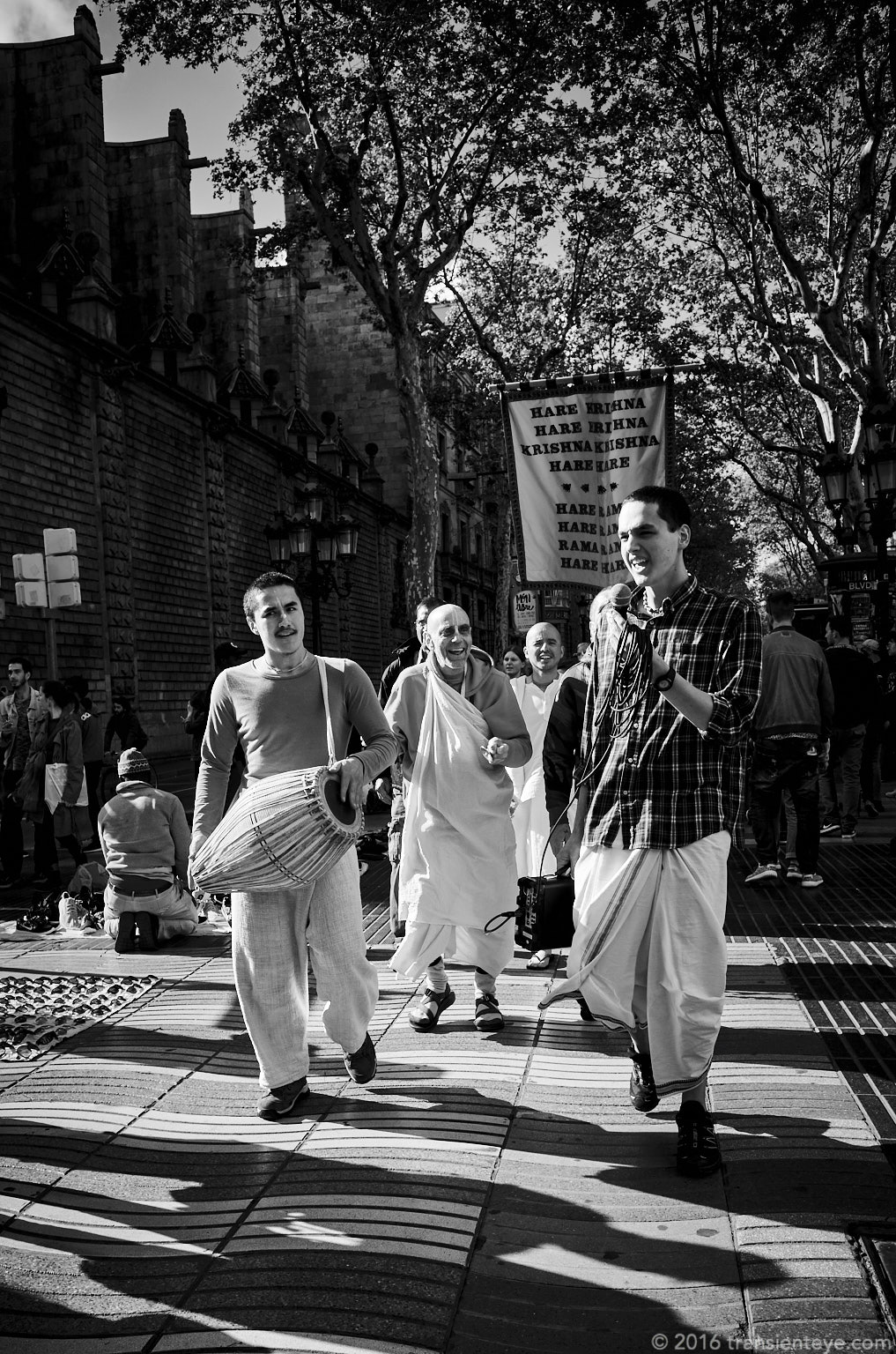 Barcelona Street Photography - Ricoh GR II - Black and White