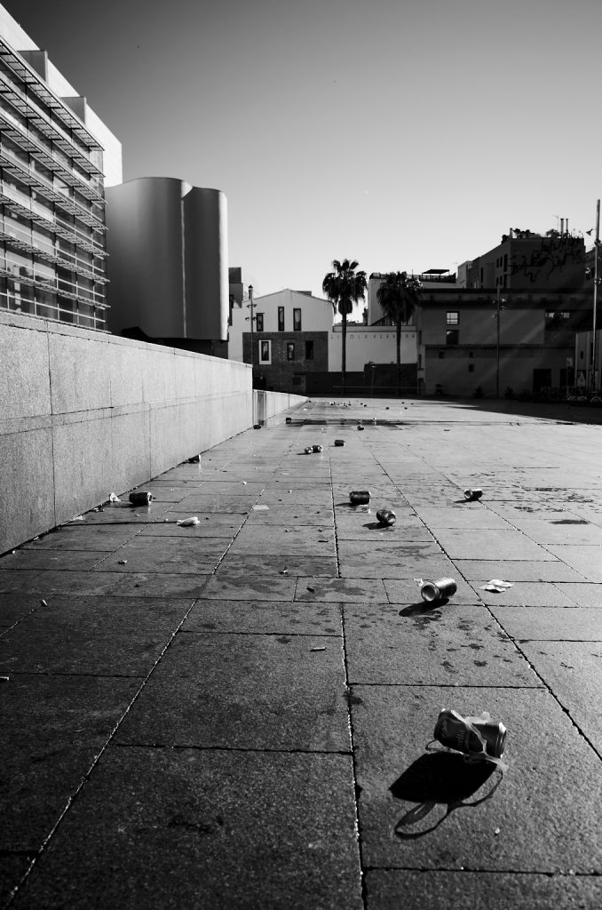 I would like to show some police not stopping illegal street vending here - but it is illegal for me to post the photograph in Spain...