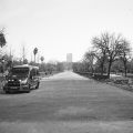 Police ineffectively guarding the entrances to the Parc de la&nbsp;Ciutadella