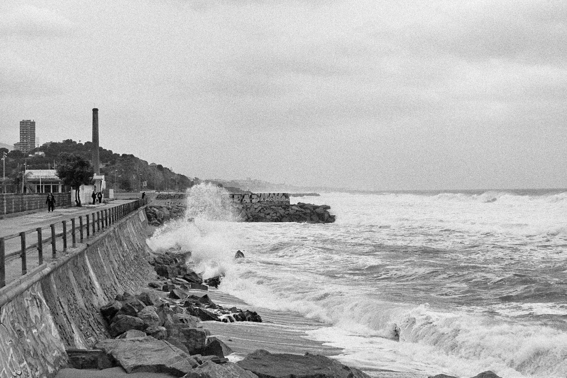 Stormy beach scene, Montgat