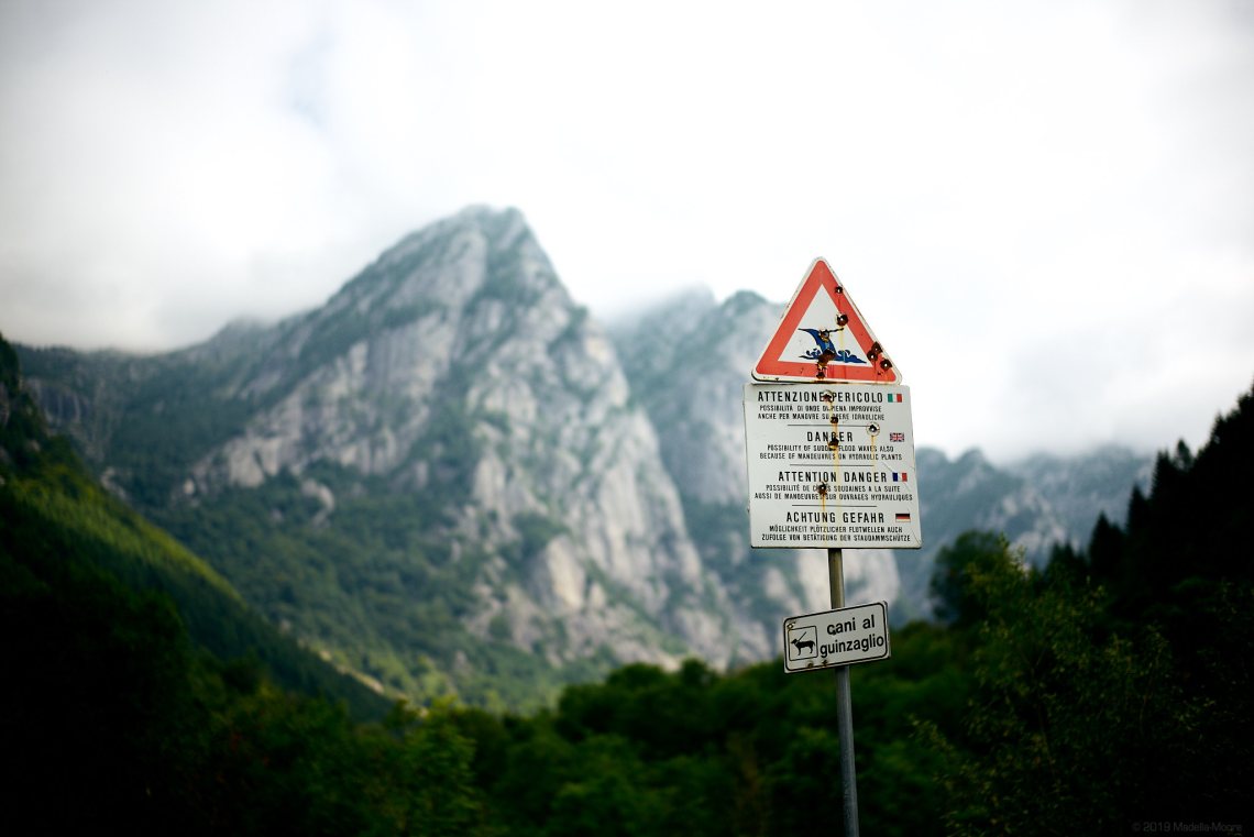 Warning, Vall di Mello.